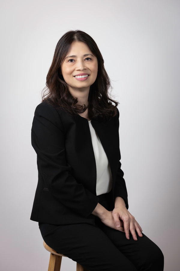Dr. Annie Hoang
